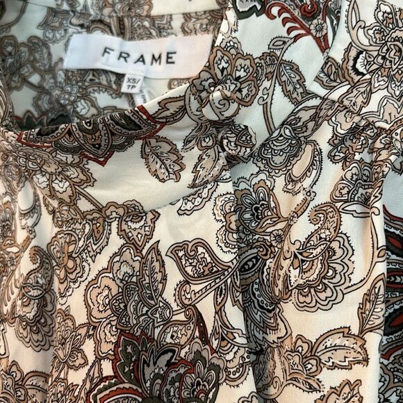FRAME women 100% silk sleevless paisley button up mock neck top office size XS! - Picture 13 of 13